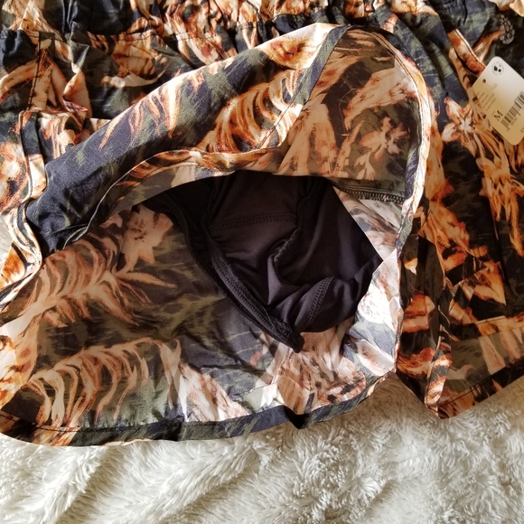 Free people shorts - Picture 3 of 7